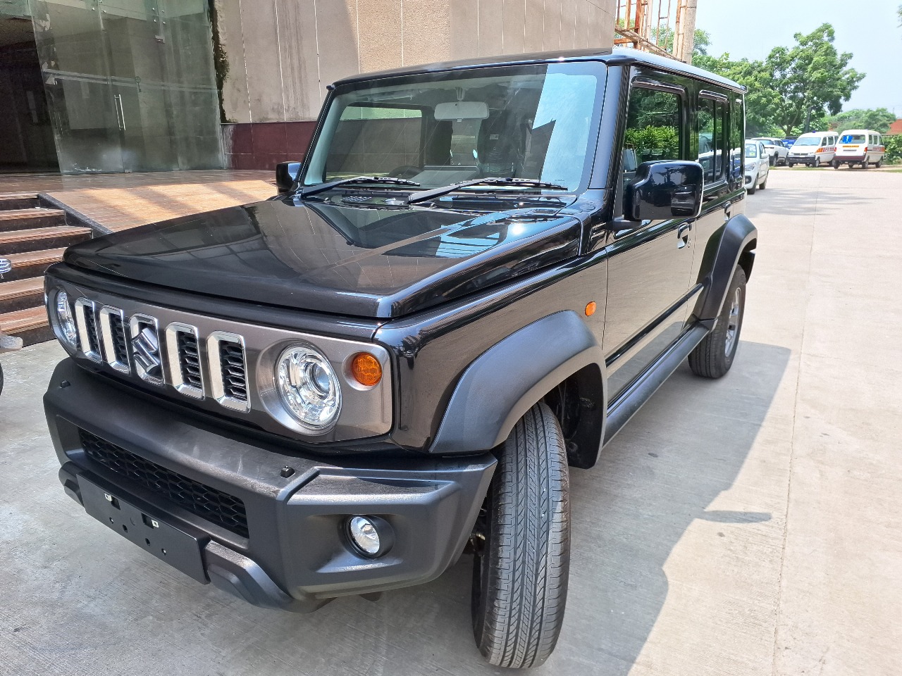 Suzuki Jimny 5-Dοor GLX 4X4 Automatic Black 2025 - For Sale in Cyprus